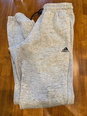 adidas Kids Light Gray Heather Jogger Sweatpants with Logo